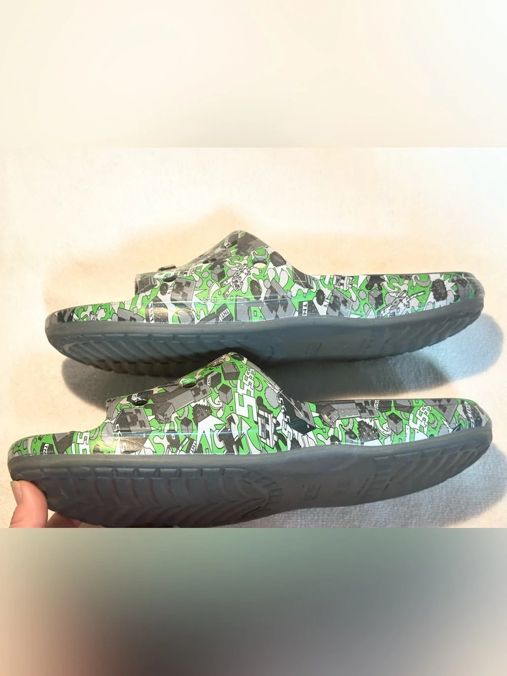 Minecraft Iconic Crocs Comfort Classic Slides Men’s 13
